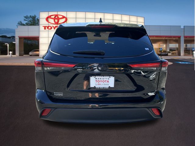 2023 Toyota Highlander L 29