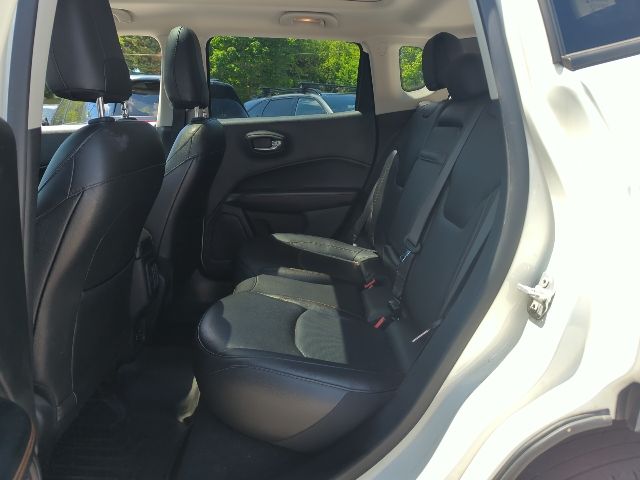 Used 2019 White Jeep Limited image 6