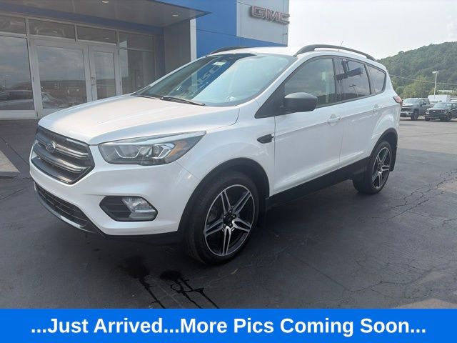 White Platinum Clearcoat Metallic 2019 Ford Escape SUV / Crossover All-Wheel Drive 6-Speed Automatic