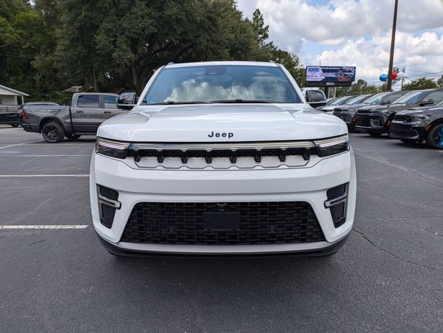 2026 Jeep Grand Wagoneer 4x2