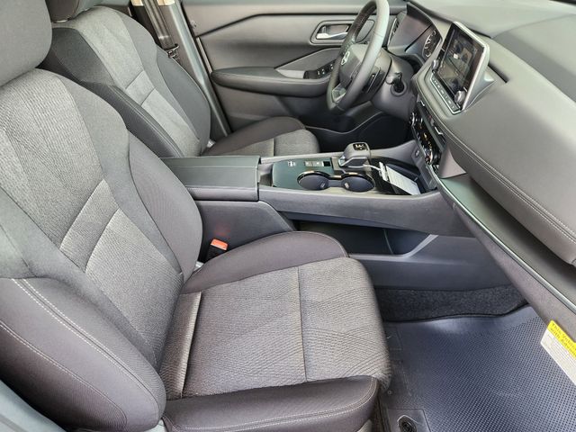 2026 Nissan Rogue SV photo 10