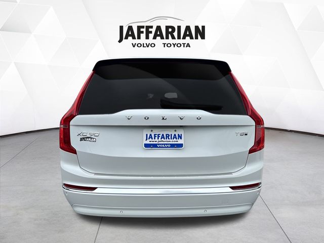 2025 Volvo XC90 T8 photo 4