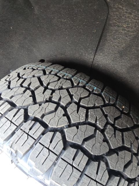 2024 GMC Yukon AT4:45470A