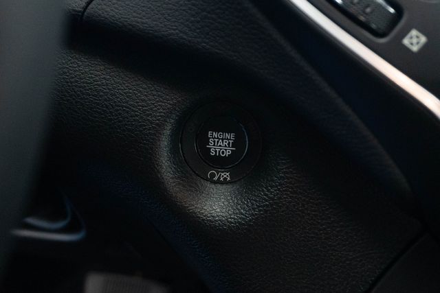 Used 2023 Jeep Cherokee SUV