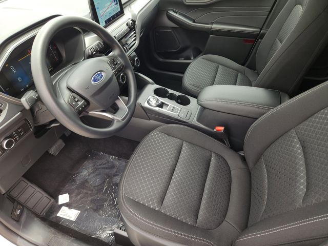 2025 White Ford Escape Active FWD SUV