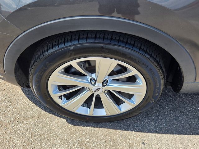 Used 2018 Gray Ford Limited image 10