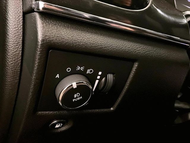 2020 Jeep Grand Cherokee Trailhawk Gray at South Hills CDJR