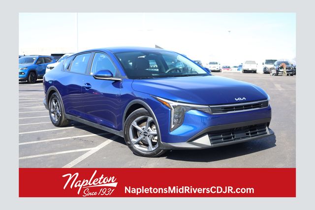 2025 Kia K4 LXS FWD