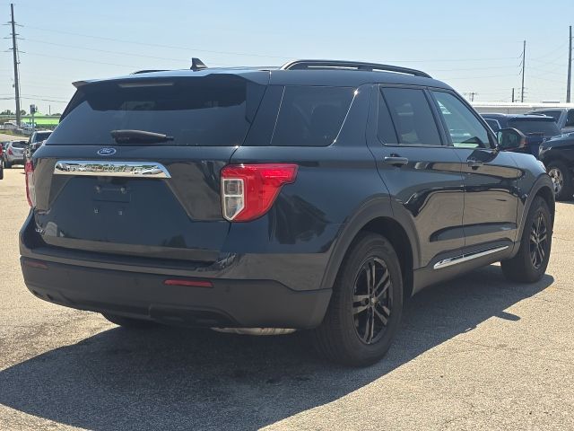 2024 Ford Explorer XLT:B02477