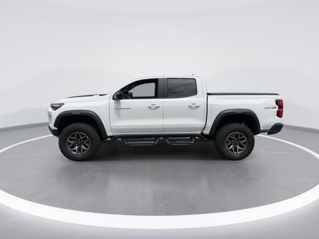 Used 2025 White Chevrolet ZR2 image 5