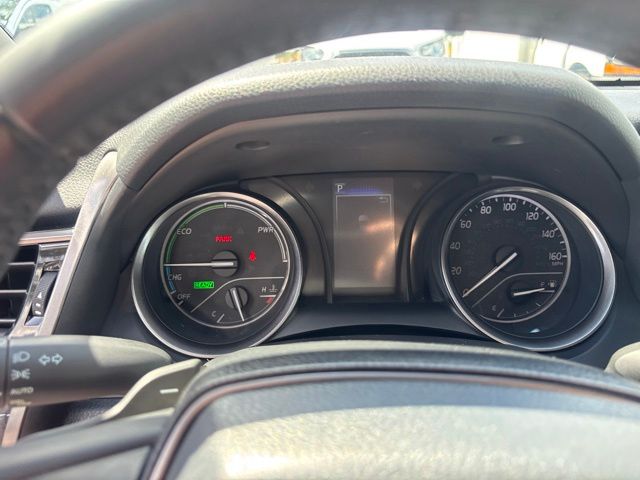 Used Car 2021 Toyota Camry Hybrid  Se For Sale Under $25,000 In San Antonio, Texas