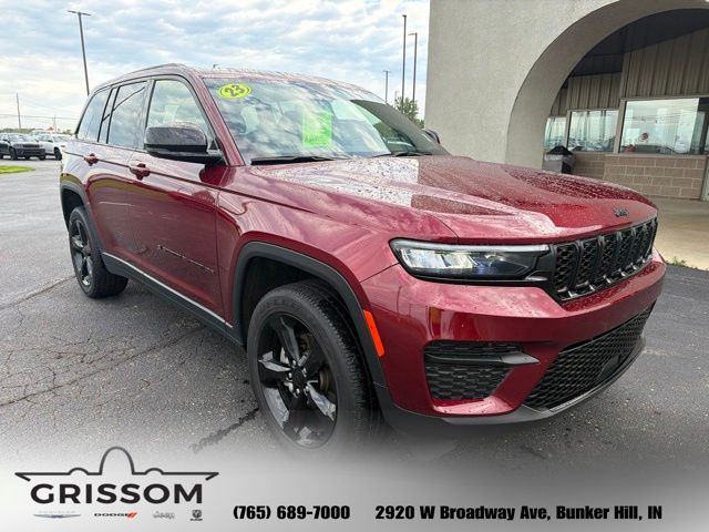Velvet Red Pearlcoat 2023 Jeep Grand Cherokee SUV / Crossover Four-Wheel Drive 8-Speed Automatic