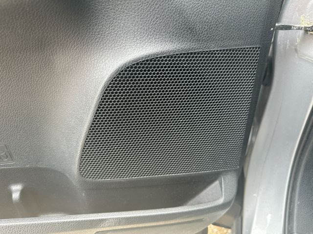 Used 2018 Silver Toyota XLE image 26