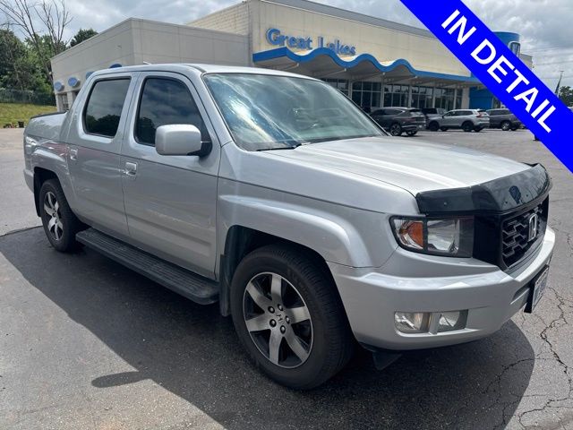 Alabaster Silver Metallic 2014 Honda Ridgeline Pickup Truck Four-Wheel Drive 5-Speed Automatic