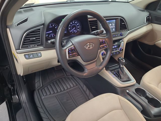 2018 – Hyundai – Elantra