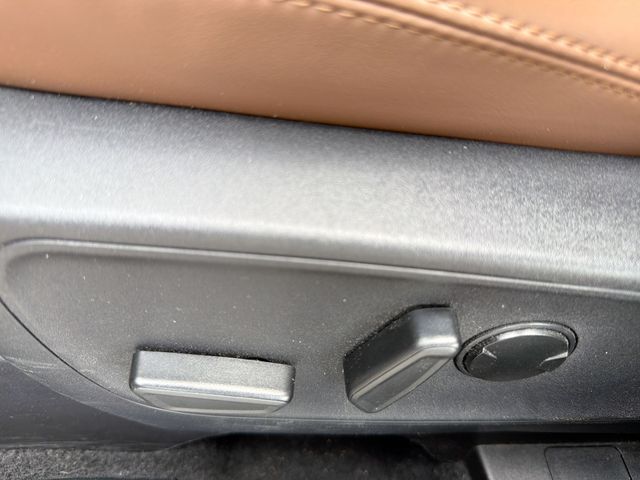 Used 2023 Silver Ford Outer Banks image 15