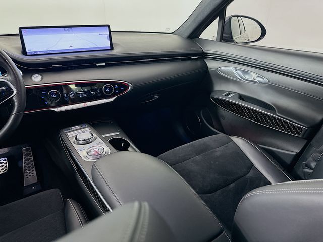 Thumbnail: 2022 Genesis GV70 - 24