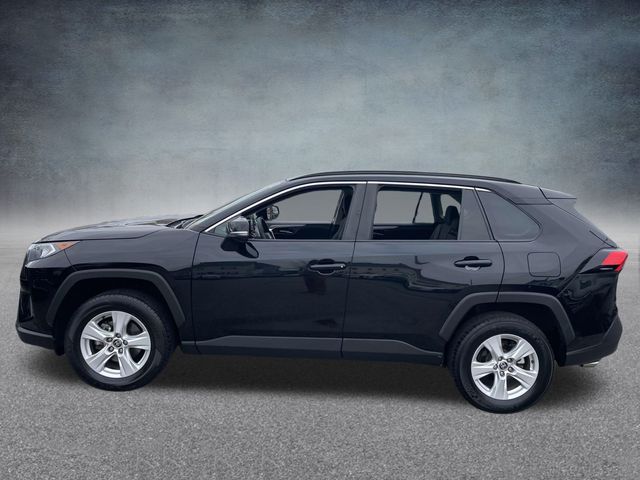 2021 Toyota RAV4 XLE 11