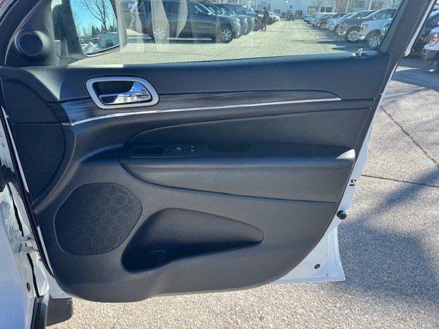 2021 Jeep Grand Cherokee Limited White at Cook Ford