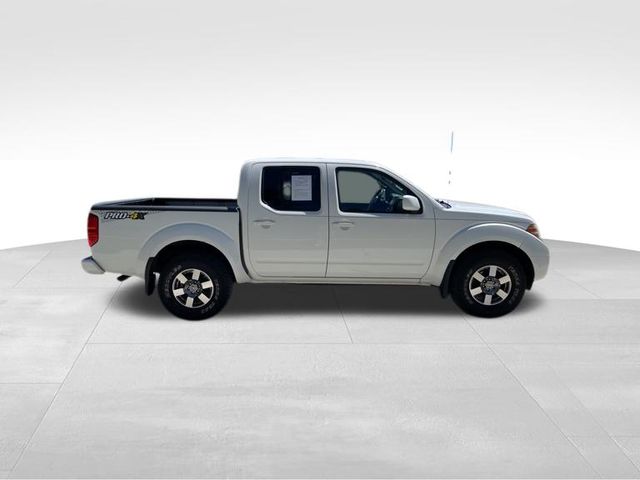 2013 Nissan Frontier PRO-4X 7