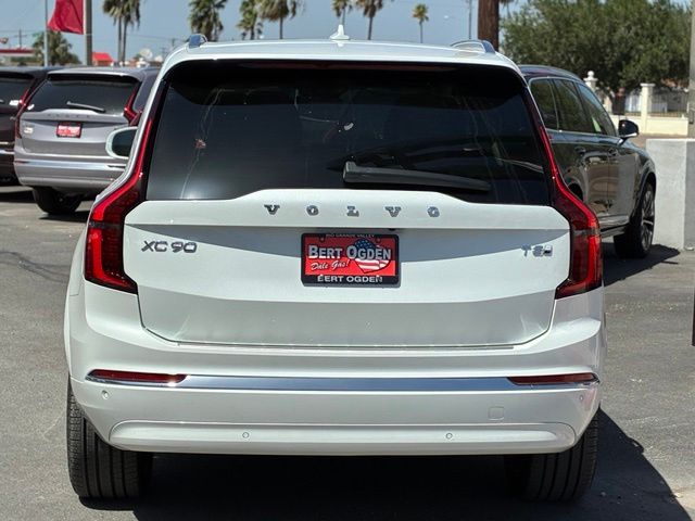 New 2026 Crystal White Pearl Volvo T8 Ultra image 5