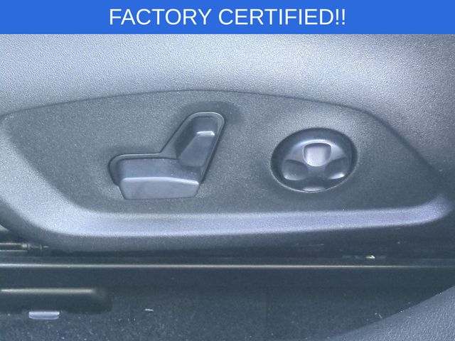 Used 2017 Blue Jeep Trailhawk image 17