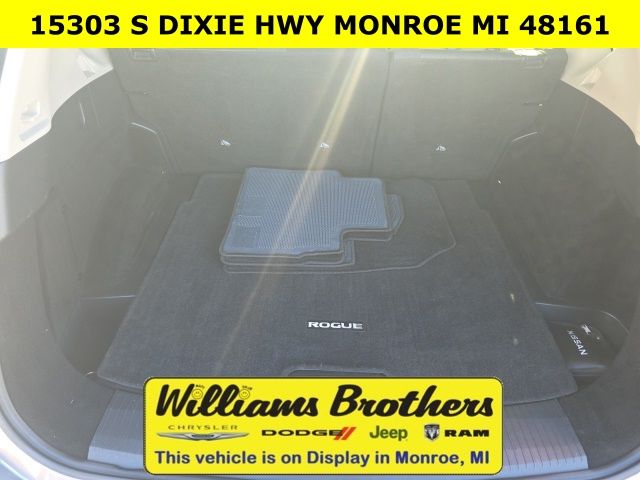 2024 Nissan Rogue SV - Gun Metallic exterior view 7