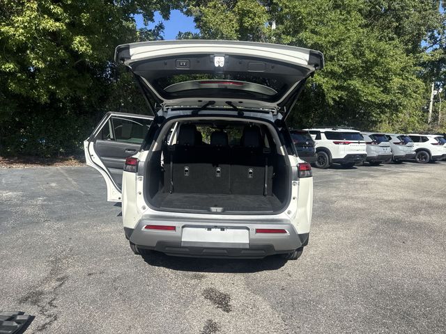 Used 2024 White Nissan SL image 13