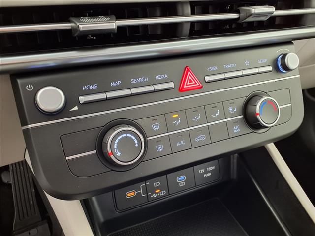 2025 Hyundai Tucson SE photo