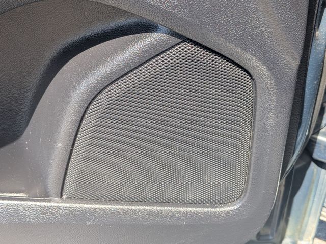 2019 Ford Edge - Image 12