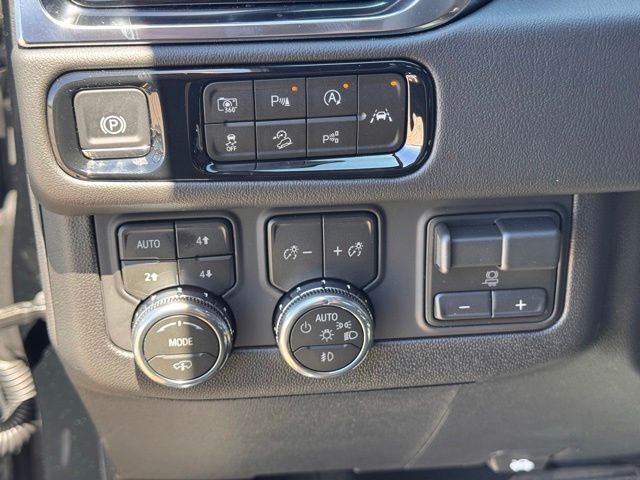 2026 GMC Yukon 4WD Denali