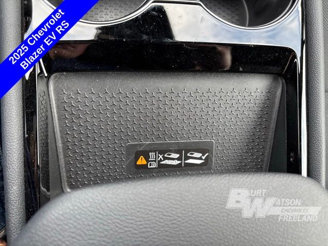 2025 Chevrolet Blazer EV RS photo