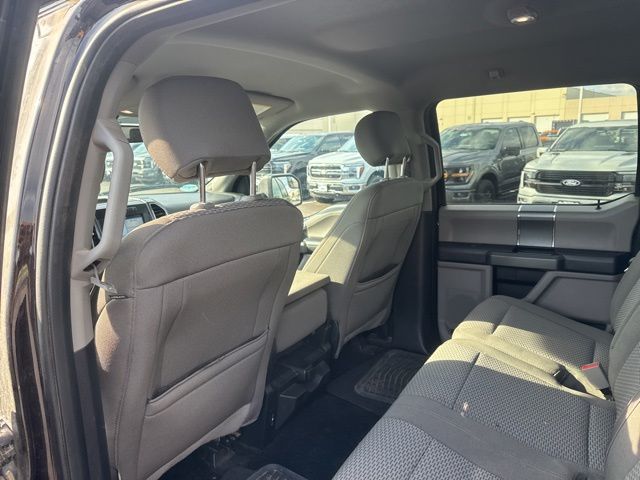 Used 2018 Red Ford XLT image 23