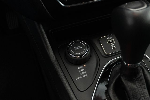 Used 2023 Jeep Cherokee SUV