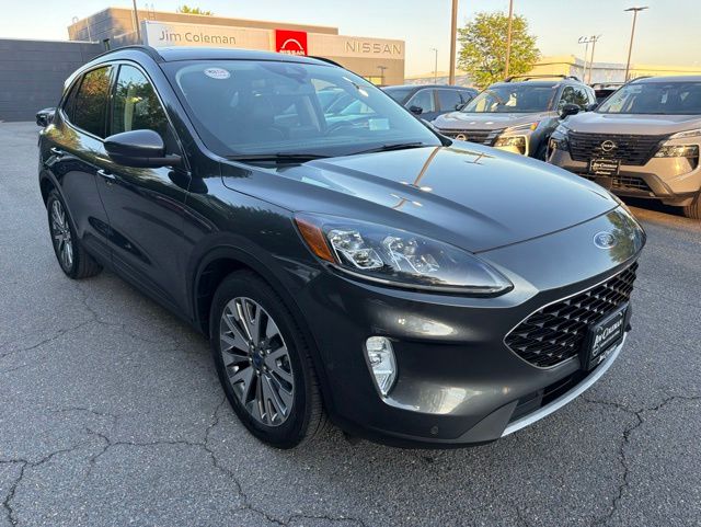 2020 Ford Escape Hybrid Titanium