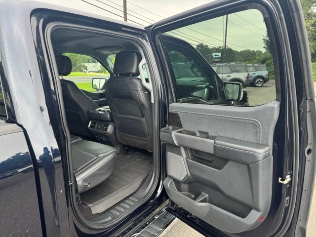 Used 2021 Blue Ford Lariat image 14
