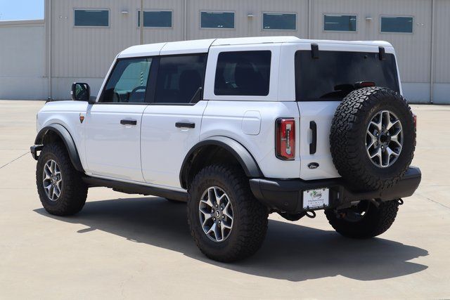 2025 Ford Bronco Badlands - 5