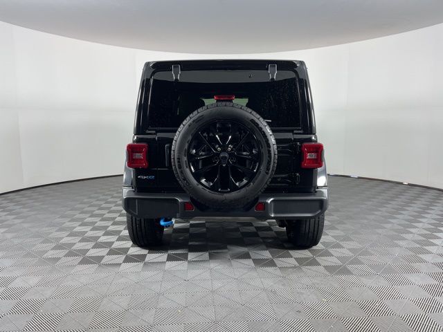 2024 Jeep Wrangler Sahara 4xe 8