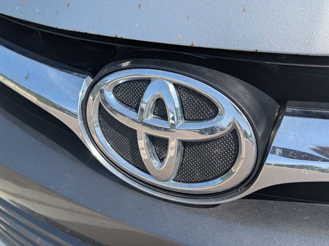 2015 Toyota Camry - Image 9
