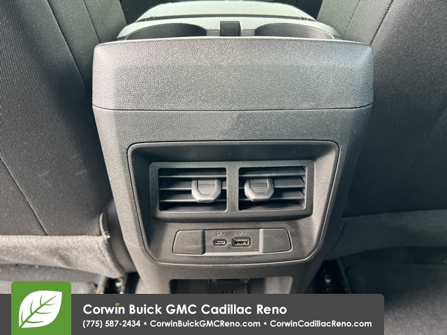 2024 GMC Canyon Elevation 14