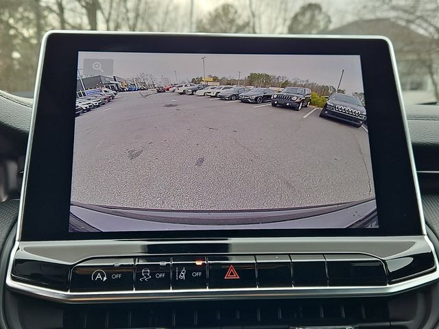 New 2026 Black Jeep Latitude image 18