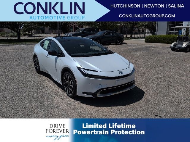 White (Wind Chill Pearl) 2026 Toyota Prius Plug-In Hybrid Hatchback Front-Wheel Drive Continuously Variable Transmission