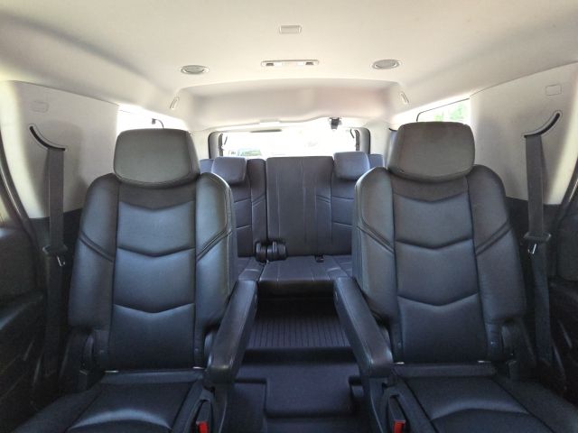 2019 Cadillac Escalade Luxury:44868B