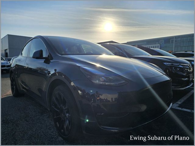 2024 Tesla Model Y Long Range's photo