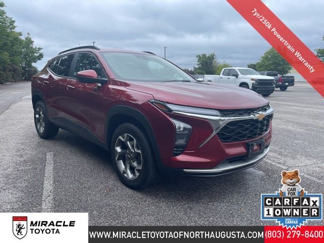 2025 Chevrolet Trax LT's photo