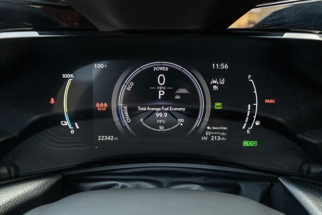 2024 Lexus NX 450h+ Luxury photo