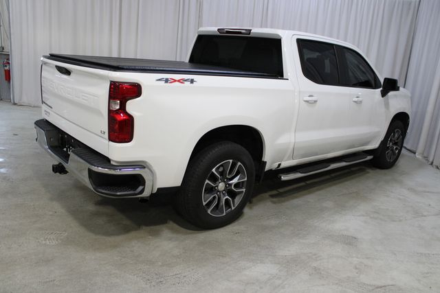 Used 2022 White Chevrolet LT image 30