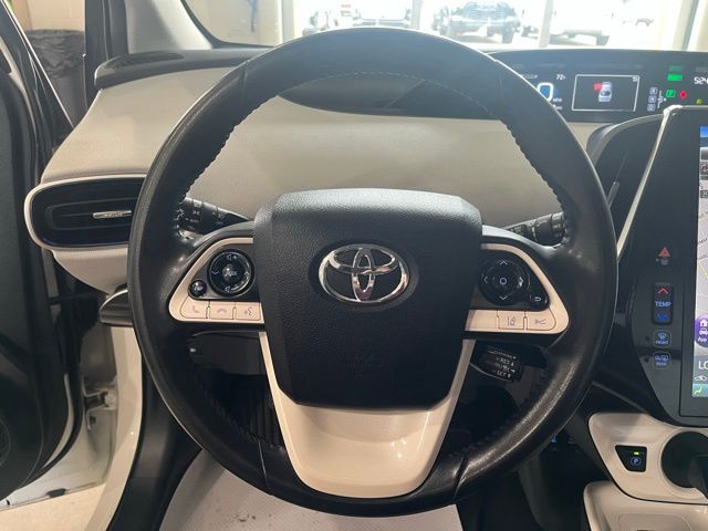 2018 Toyota Prius Four Touring photo