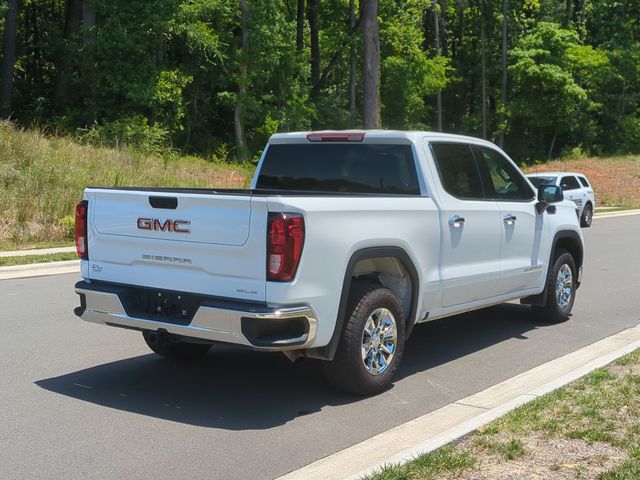 Used 2024 White GMC SLE image 13