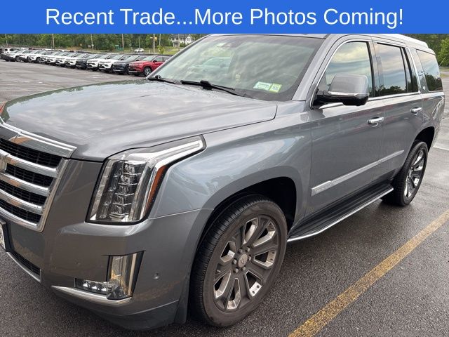 Gray (Satin Steel Metallic) 2019 Cadillac Escalade Luxury 4WD SUV / Crossover Four-Wheel Drive